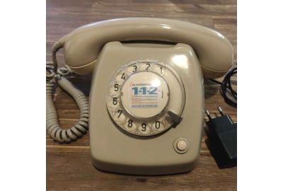 Ontdek de Wonderfoon T65 van SOS Solutions – Nostalgie met één draai aan de kiesschijf