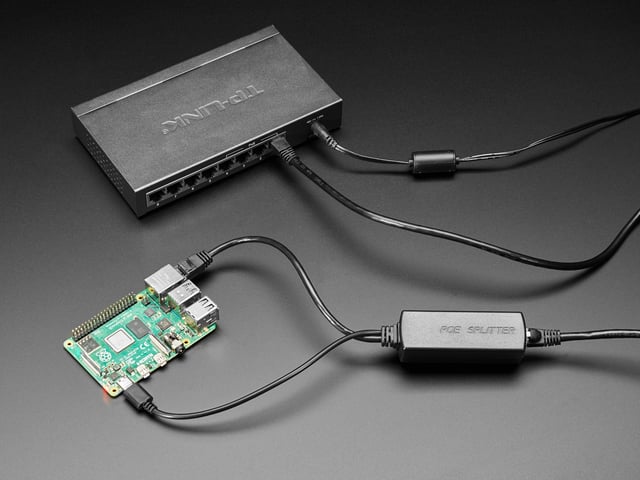 PoE Splitter with USB Type C - 5V 2A - 100 MB Ethernet