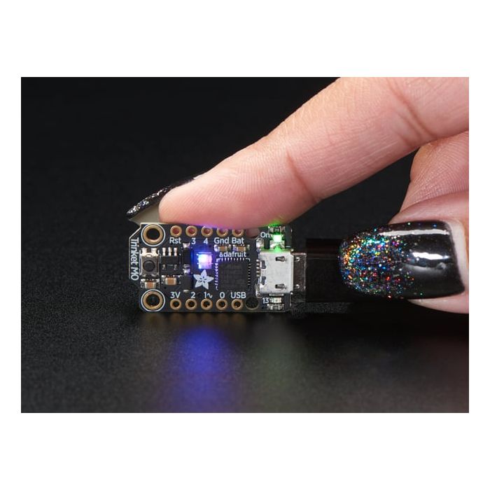 Adafruit Trinket M0 - for use with CircuitPython & Arduino IDE