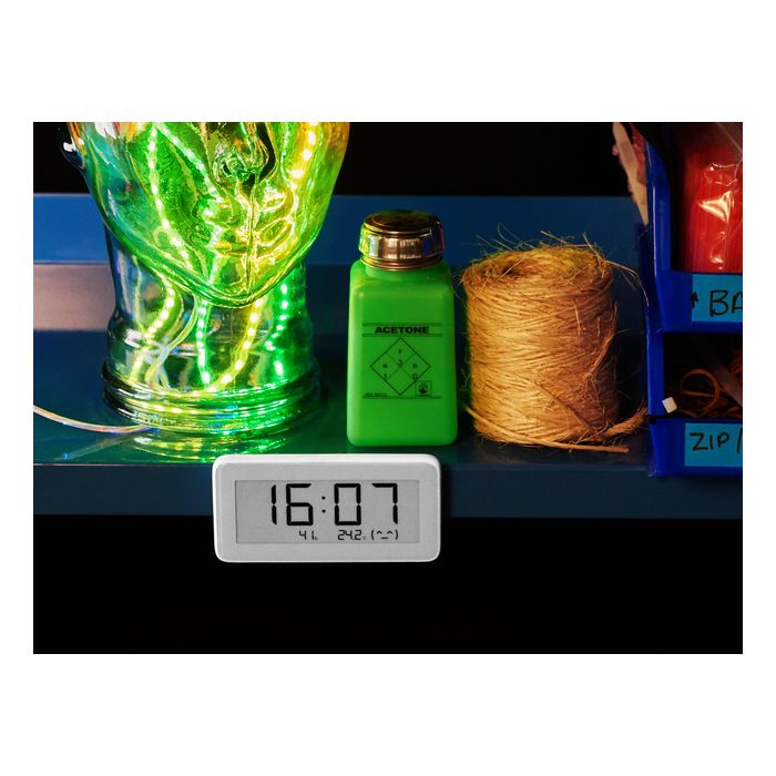 Bluetooth® eInk Display Clock with Temperature Humidity Sensor