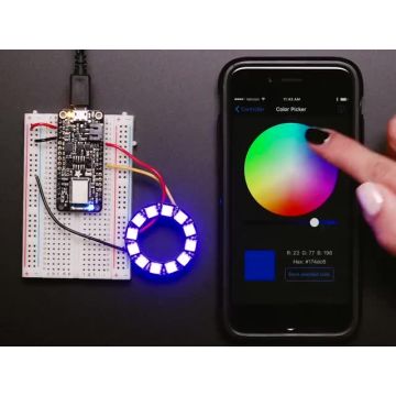 Adafruit Feather nRF52 Bluefruit LE