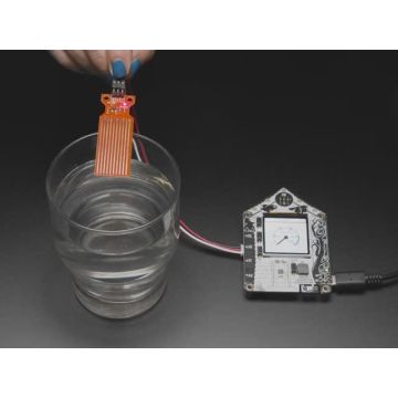 Simple Water Detection Sensor with Digital Output