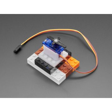 Vertical Micro Servo Mount for LEGO-Compatible Brick Systems